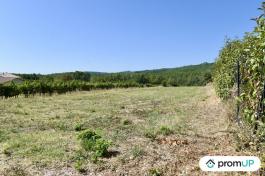 Terrain constructible 832 m2 à Labastide-sur-Bésorgues