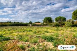 Terrain constructible de 600 m2 à VILLESÈQUELANDE