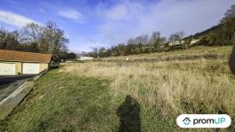 Terrain constructible de 889 m2 à ST GERMAIN LAPRADE