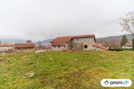 Maison ancienne de 260 m2 à RETOURNAC