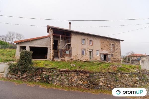 Maison ancienne de 260 m2 à RETOURNAC