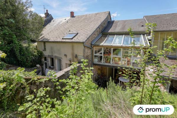 Immeuble de 3 logements à CHÂTEAU-CHINON