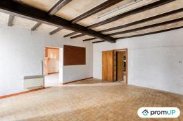 Maison ancienne + grange attenante de 80 m2 à PALLUAUD