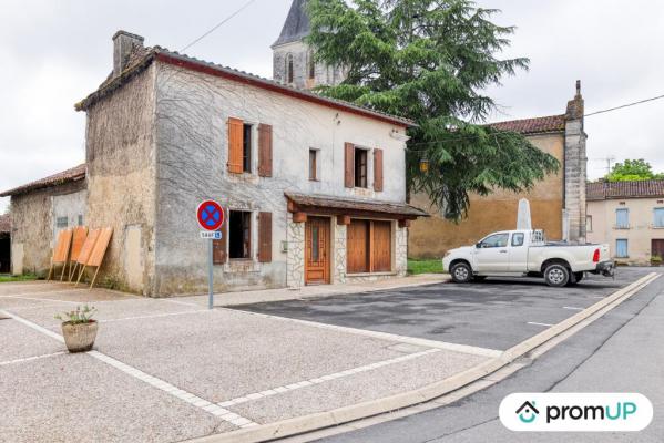 Maison ancienne + grange attenante de 80 m2 à PALLUAUD