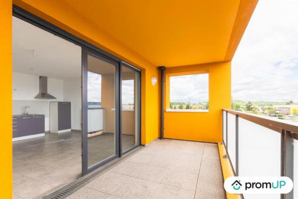 Appartement de 46 m2 mitoyen d'un côté à MANOM