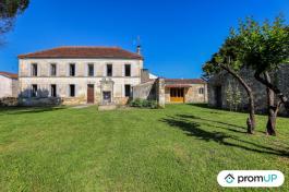 Maison de maitre en pierre de 190 m2 à MEURSAC