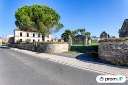 Maison de maitre en pierre de 190 m2 à MEURSAC