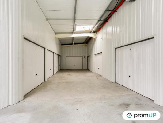 Bel ensemble de 1 460 m² pour investisseur