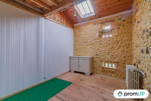 Maison en pierres avec jardin de 170 m²