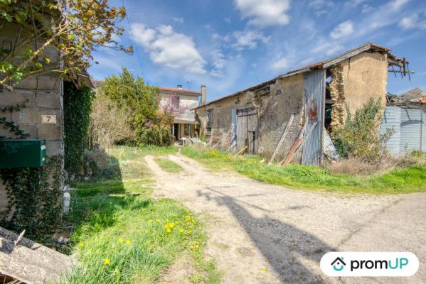 Corps de ferme en Charente