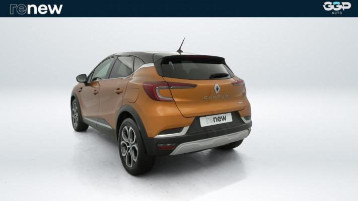 Renault Captur E-Tech Plug-in 160 Intens