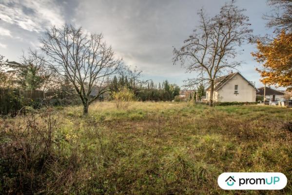 Terrain constructible à Vierzon Ville fleurie et Ville d'eau