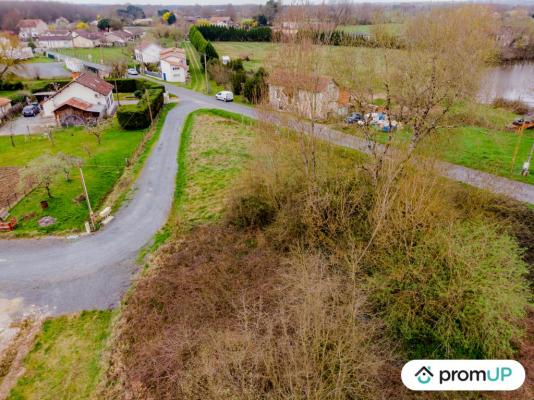 Grand Terrain 3600 m² en Périgord