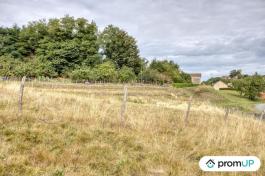 Terrain constructible de 3600 m²