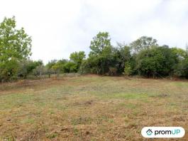 Beau terrain constructible de 1 946m2 au calme