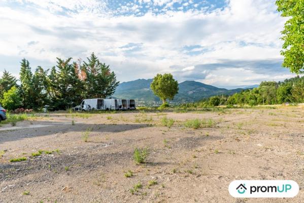 Terrain constructible de 6000m2 situé à Digne-les-Bains