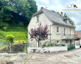 Maison traditionnelle dans la vallée de la Cère