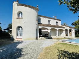 Belle et grande maison T5 avec sous-sol et hangar