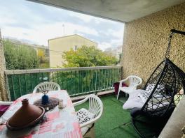 Appartement de type 3 avec balcons - CASTELNAUDARY