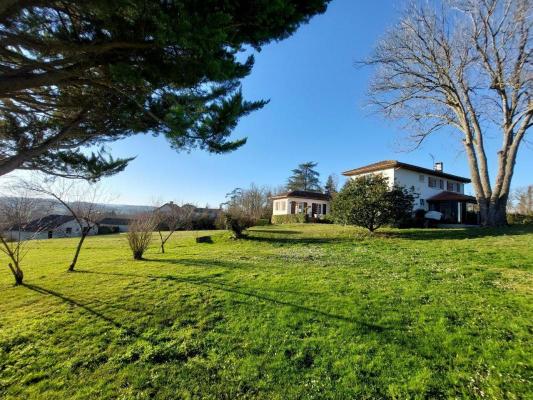 Villa de charme sur Parc panoramique et piscine