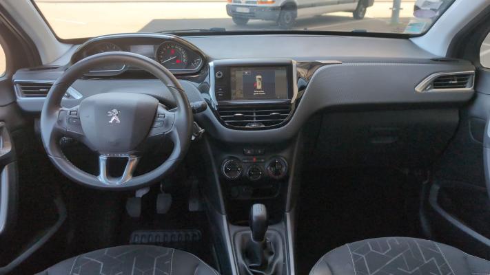 Peugeot 2008 1.2 PureTech 82 Active - Entretien constructeur