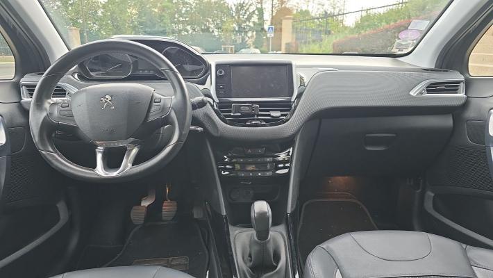 Peugeot 2008 1.2 PureTech 110 Allure