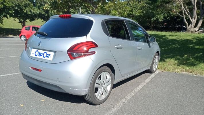 Peugeot 208 II 1.6 BlueHdi 75 Style