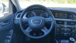 Audi A4 IV 2.0 TFSI 211 Attraction