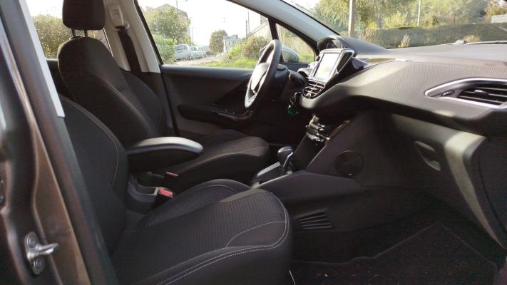 Peugeot 208 1.2 PURETECH 110.0 TECH EDITION