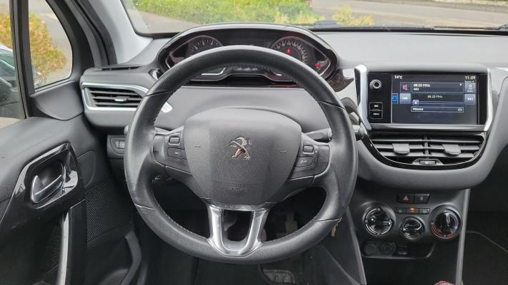 Peugeot 208 1.2 VTi 82 Style