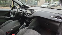 Peugeot 208 1.2 PureTech 110 EAT6 Allure - Automatique Entretien constructeur