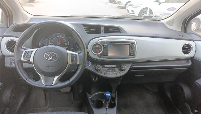 Toyota Yaris III 1.5 VVT-i 100h Hybride E-CVT Design