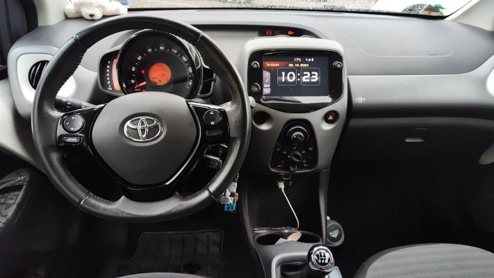 Toyota Aygo 1.0 VVTi 72 X-Play