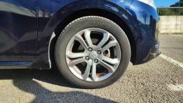 Peugeot 208 1.2 Puretech 82 Allure