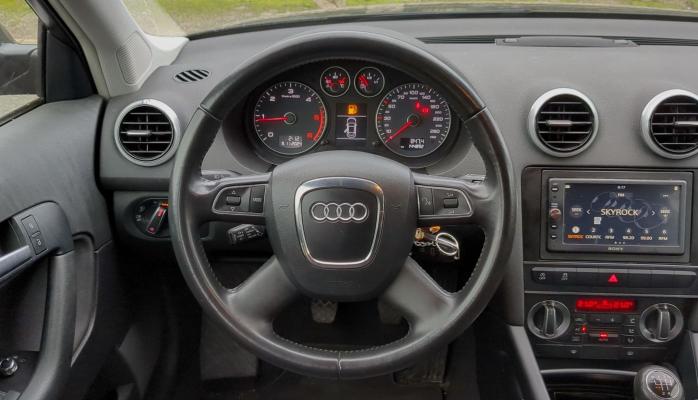 Audi A3 sportback II 1.6 TDI 105 Ambiente