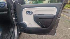 Renault Twingo 0.9 TCe 90 EDC Cosmic